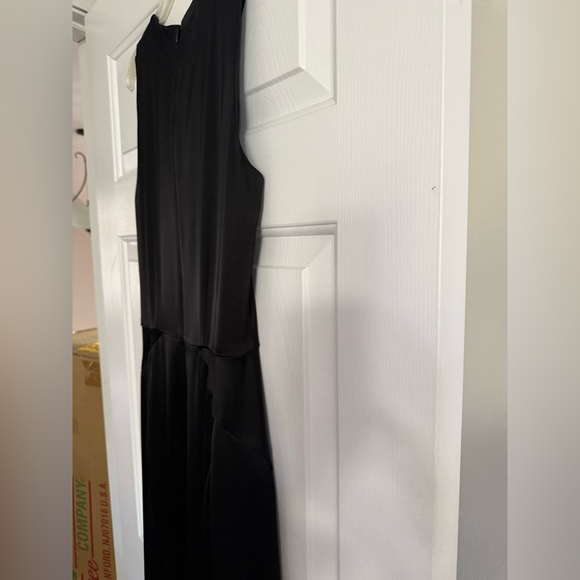 St. John Liquid Satin Black Gown | NEW | Luxe Formal Evening Dress - Picture 8 of 8